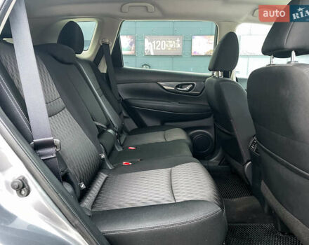 Серый Ниссан Rogue, объемом двигателя 2.49 л и пробегом 117 тыс. км за 15990 $, фото 7 на Automoto.ua