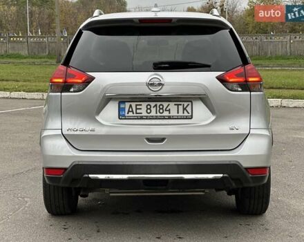 Серый Ниссан Rogue, объемом двигателя 2.49 л и пробегом 162 тыс. км за 11700 $, фото 5 на Automoto.ua