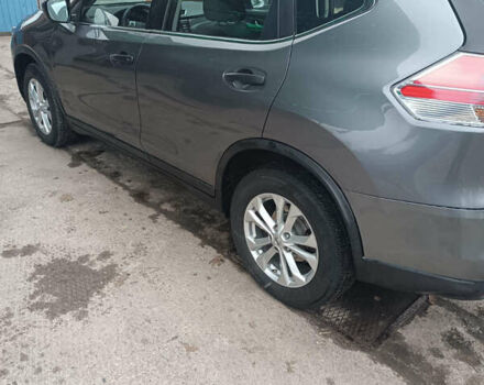 Серый Ниссан Rogue, объемом двигателя 2.5 л и пробегом 137 тыс. км за 11550 $, фото 1 на Automoto.ua