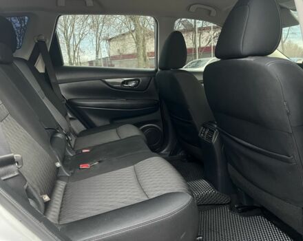 Серый Ниссан Rogue, объемом двигателя 2.5 л и пробегом 150 тыс. км за 13999 $, фото 13 на Automoto.ua