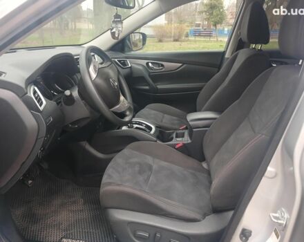 Серый Ниссан Rogue, объемом двигателя 2.5 л и пробегом 148 тыс. км за 12990 $, фото 9 на Automoto.ua