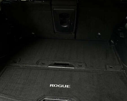 Серый Ниссан Rogue, объемом двигателя 2.49 л и пробегом 77 тыс. км за 13200 $, фото 11 на Automoto.ua