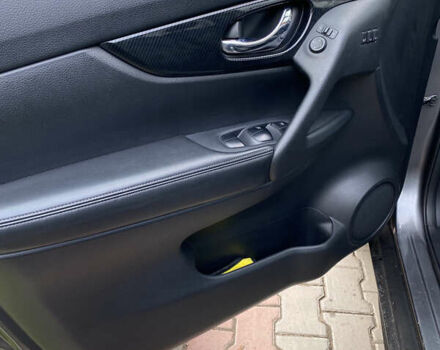 Серый Ниссан Rogue, объемом двигателя 2.49 л и пробегом 222 тыс. км за 15000 $, фото 5 на Automoto.ua