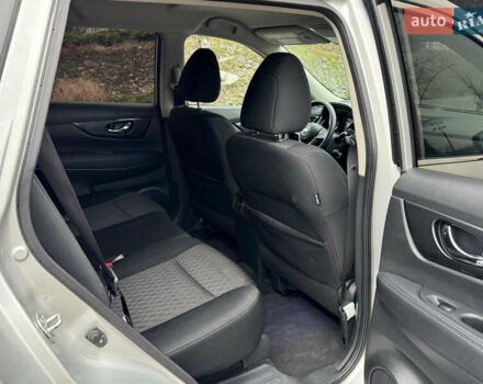 Сірий Ніссан Rogue, об'ємом двигуна 2.49 л та пробігом 165 тис. км за 10900 $, фото 18 на Automoto.ua