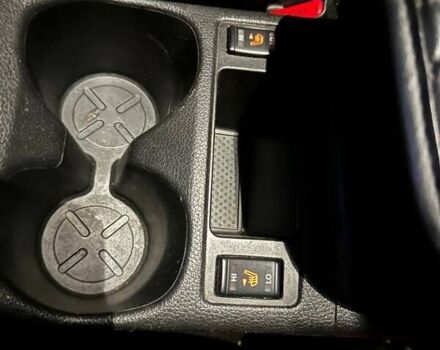 Серый Ниссан Rogue, объемом двигателя 2.49 л и пробегом 162 тыс. км за 13200 $, фото 3 на Automoto.ua