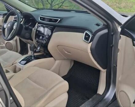 Серый Ниссан Rogue, объемом двигателя 2.5 л и пробегом 112 тыс. км за 12500 $, фото 6 на Automoto.ua