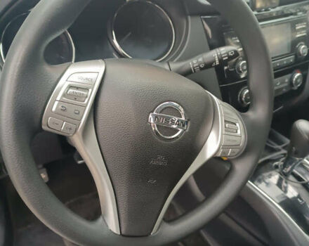 Серый Ниссан Rogue, объемом двигателя 2.5 л и пробегом 137 тыс. км за 11550 $, фото 6 на Automoto.ua