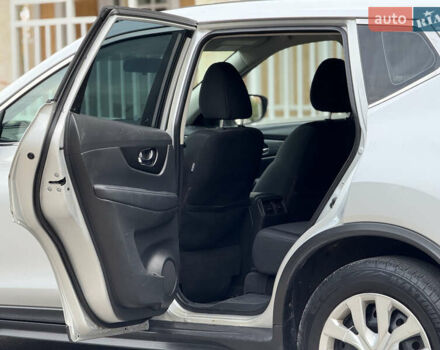 Серый Ниссан Rogue, объемом двигателя 2.5 л и пробегом 162 тыс. км за 12900 $, фото 36 на Automoto.ua