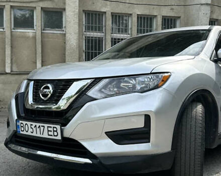 Серый Ниссан Rogue, объемом двигателя 2.49 л и пробегом 77 тыс. км за 13200 $, фото 1 на Automoto.ua