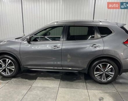 Серый Ниссан Rogue, объемом двигателя 2.49 л и пробегом 140 тыс. км за 16500 $, фото 3 на Automoto.ua