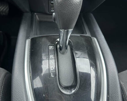 Сірий Ніссан Rogue, об'ємом двигуна 2.49 л та пробігом 135 тис. км за 12000 $, фото 6 на Automoto.ua