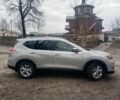Серый Ниссан Rogue, объемом двигателя 2.5 л и пробегом 148 тыс. км за 12990 $, фото 3 на Automoto.ua