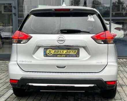 Серый Ниссан Rogue, объемом двигателя 2.5 л и пробегом 165 тыс. км за 14400 $, фото 5 на Automoto.ua