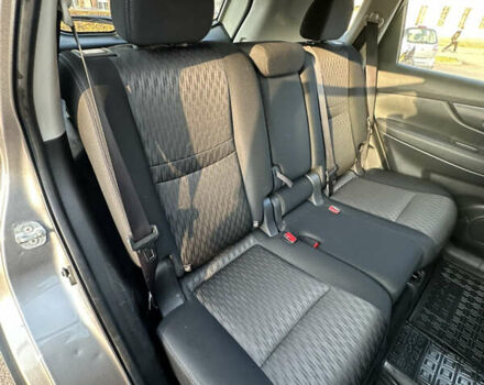 Серый Ниссан Rogue, объемом двигателя 2.49 л и пробегом 206 тыс. км за 12999 $, фото 25 на Automoto.ua