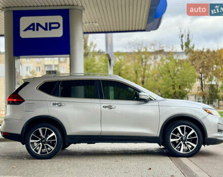 Серый Ниссан Rogue, объемом двигателя 2.49 л и пробегом 157 тыс. км за 13799 $, фото 3 на Automoto.ua