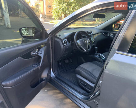 Сірий Ніссан Rogue, об'ємом двигуна 2.49 л та пробігом 172 тис. км за 11300 $, фото 5 на Automoto.ua