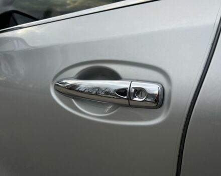 Серый Ниссан Rogue, объемом двигателя 2.5 л и пробегом 150 тыс. км за 13999 $, фото 9 на Automoto.ua