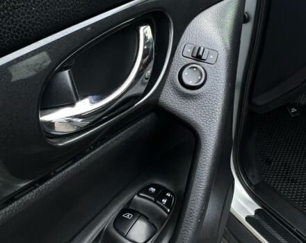 Серый Ниссан Rogue, объемом двигателя 2.5 л и пробегом 150 тыс. км за 13999 $, фото 18 на Automoto.ua