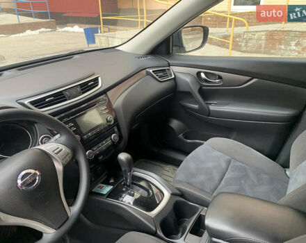 Серый Ниссан Rogue, объемом двигателя 2.5 л и пробегом 190 тыс. км за 14800 $, фото 7 на Automoto.ua