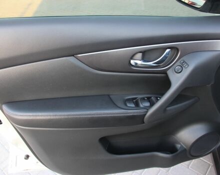 Сірий Ніссан Rogue, об'ємом двигуна 2.5 л та пробігом 105 тис. км за 12500 $, фото 8 на Automoto.ua