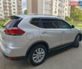 Сірий Ніссан Rogue, об'ємом двигуна 2.5 л та пробігом 170 тис. км за 12800 $, фото 8 на Automoto.ua