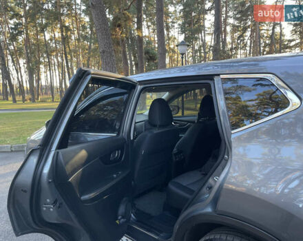 Серый Ниссан Rogue, объемом двигателя 2.5 л и пробегом 112 тыс. км за 13400 $, фото 10 на Automoto.ua