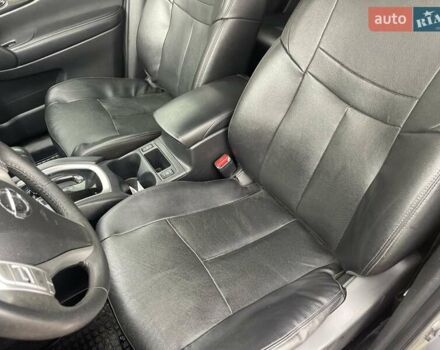 Серый Ниссан Rogue, объемом двигателя 2.49 л и пробегом 120 тыс. км за 13750 $, фото 13 на Automoto.ua