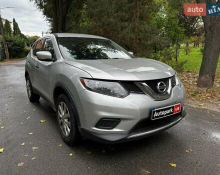 Ниссан Rogue 2016 в Киеве на Automoto.ua Серый Ниссан Rogue, объемом двигателя 2.5 л и пробегом 260 тыс. км за 10740 $, фото 2 на Automoto.ua