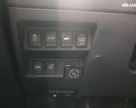 Серый Ниссан Rogue, объемом двигателя 2.5 л и пробегом 148 тыс. км за 12990 $, фото 15 на Automoto.ua