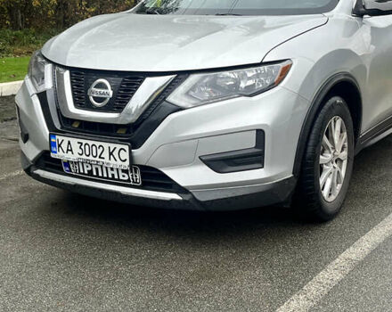Серый Ниссан Rogue, объемом двигателя 2.5 л и пробегом 215 тыс. км за 15000 $, фото 7 на Automoto.ua