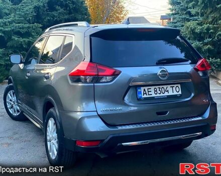 Серый Ниссан Rogue, объемом двигателя 2.5 л и пробегом 165 тыс. км за 13500 $, фото 6 на Automoto.ua