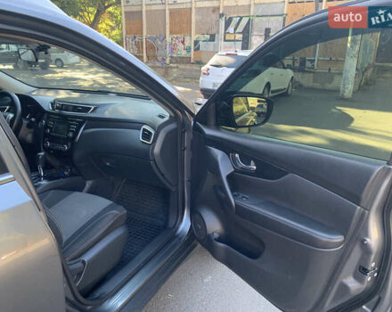 Сірий Ніссан Rogue, об'ємом двигуна 2.49 л та пробігом 172 тис. км за 11300 $, фото 9 на Automoto.ua