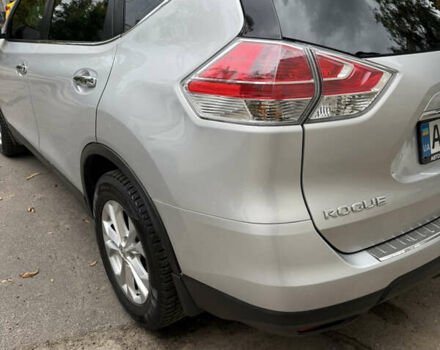 Серый Ниссан Rogue, объемом двигателя 2.49 л и пробегом 172 тыс. км за 13500 $, фото 7 на Automoto.ua
