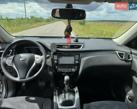 Серый Ниссан Rogue, объемом двигателя 2.49 л и пробегом 122 тыс. км за 14000 $, фото 19 на Automoto.ua