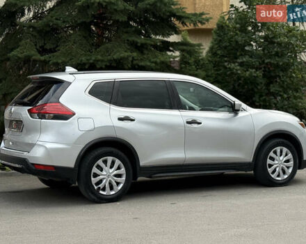 Серый Ниссан Rogue, объемом двигателя 2.5 л и пробегом 162 тыс. км за 12900 $, фото 13 на Automoto.ua