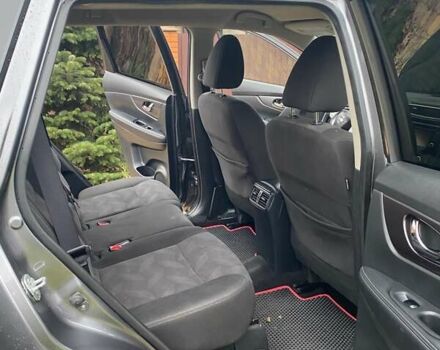 Сірий Ніссан Rogue, об'ємом двигуна 2.49 л та пробігом 146 тис. км за 12500 $, фото 8 на Automoto.ua