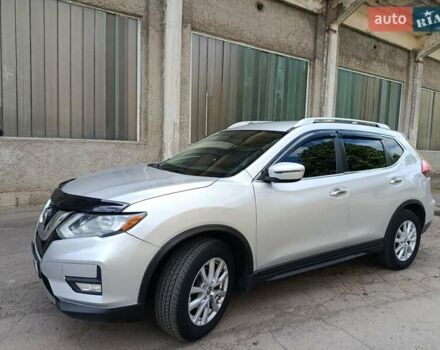 Сірий Ніссан Rogue, об'ємом двигуна 2.5 л та пробігом 170 тис. км за 12800 $, фото 1 на Automoto.ua