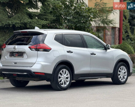 Серый Ниссан Rogue, объемом двигателя 2.5 л и пробегом 162 тыс. км за 12900 $, фото 11 на Automoto.ua