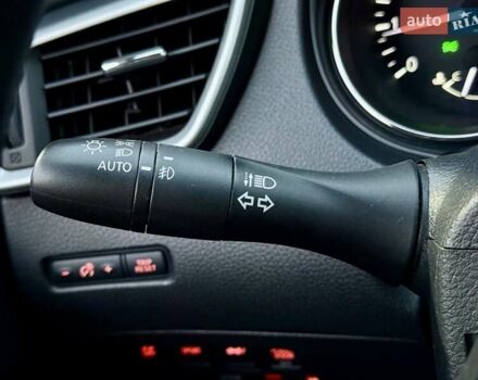 Серый Ниссан Rogue, объемом двигателя 2.5 л и пробегом 92 тыс. км за 14500 $, фото 20 на Automoto.ua