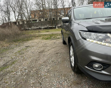 Сірий Ніссан Rogue, об'ємом двигуна 2.49 л та пробігом 135 тис. км за 12000 $, фото 16 на Automoto.ua