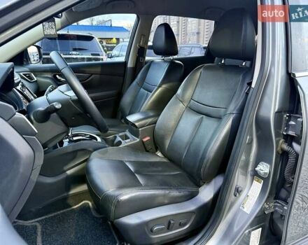 Серый Ниссан Rogue, объемом двигателя 2.5 л и пробегом 92 тыс. км за 14500 $, фото 7 на Automoto.ua