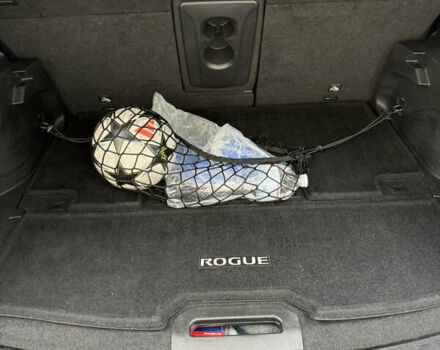 Серый Ниссан Rogue, объемом двигателя 2.49 л и пробегом 172 тыс. км за 13500 $, фото 10 на Automoto.ua