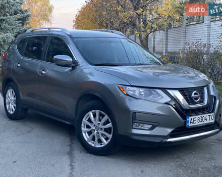 Серый Ниссан Rogue, объемом двигателя 2.5 л и пробегом 165 тыс. км за 13500 $, фото 9 на Automoto.ua