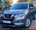 Серый Ниссан Rogue, объемом двигателя 2.5 л и пробегом 165 тыс. км за 13500 $, фото 2 на Automoto.ua