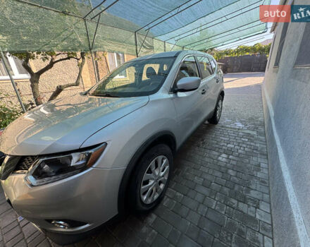 Серый Ниссан Rogue, объемом двигателя 2.49 л и пробегом 149 тыс. км за 11900 $, фото 2 на Automoto.ua