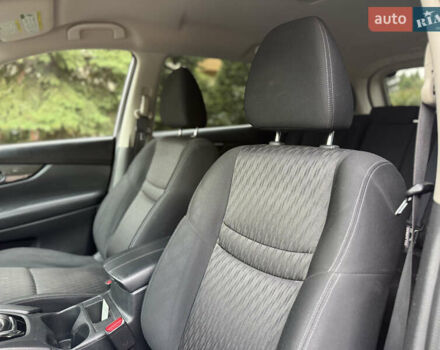 Серый Ниссан Rogue, объемом двигателя 2.5 л и пробегом 162 тыс. км за 12900 $, фото 38 на Automoto.ua