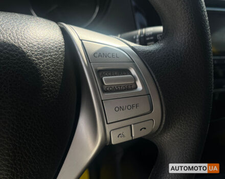 Серый Ниссан Rogue, объемом двигателя 2.5 л и пробегом 132 тыс. км за 12700 $, фото 15 на Automoto.ua