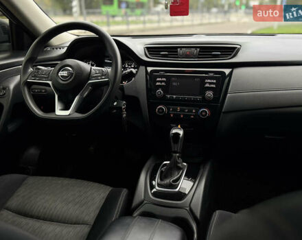 Серый Ниссан Rogue, объемом двигателя 2.49 л и пробегом 157 тыс. км за 13799 $, фото 12 на Automoto.ua