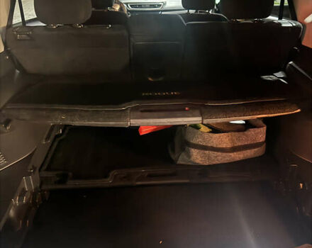 Сірий Ніссан Rogue, об'ємом двигуна 2.49 л та пробігом 207 тис. км за 11350 $, фото 3 на Automoto.ua