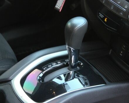 Сірий Ніссан Rogue, об'ємом двигуна 2.5 л та пробігом 105 тис. км за 12500 $, фото 16 на Automoto.ua